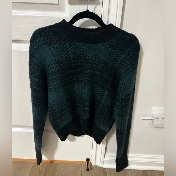 Abercrombie & Fitch Plaid Sweater - Picture 2 of 4